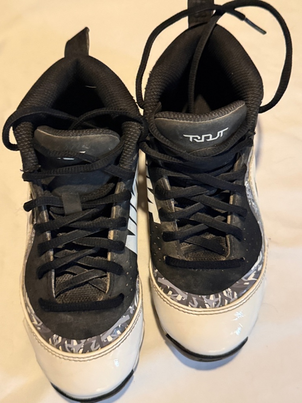 Nike Black and White Cleats with Yellow Accents Mike Trout Baseball 1Y